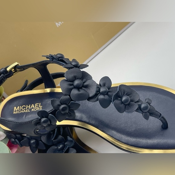 Michael Kors Thong Admiral Blue Leather Sandal Floral Accents - Picture 5 of 16
